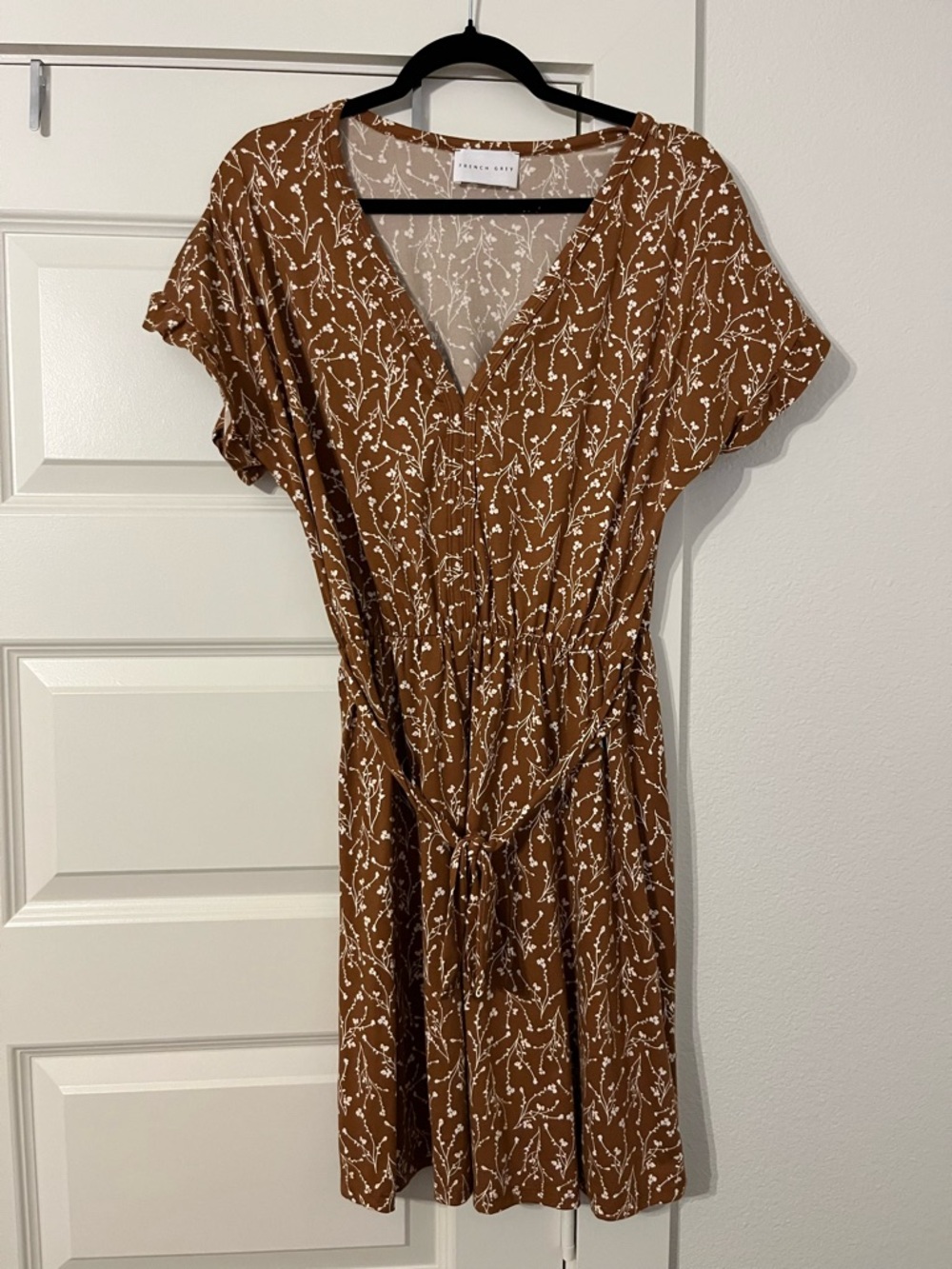 French Grey Brown Floral V-Neck Tie-Waist Midi